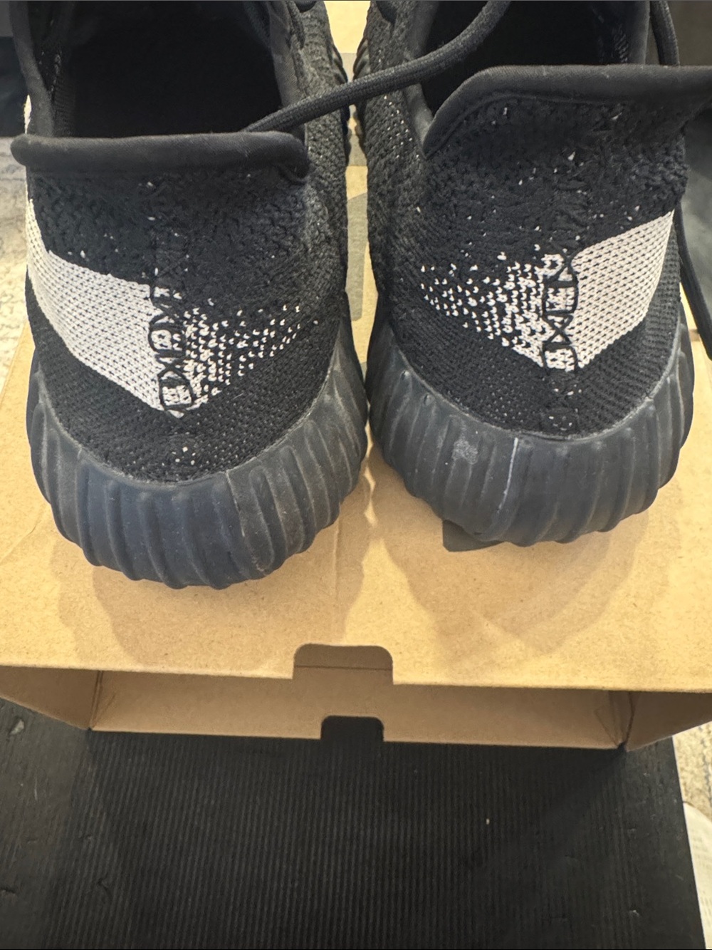 Adidas Yeezy Boost 350 V2 Oreo Sneakers - Picture 2 of 6